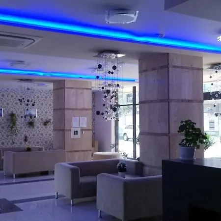 Апартамент Боби Централплаж Комплекс 公寓 *